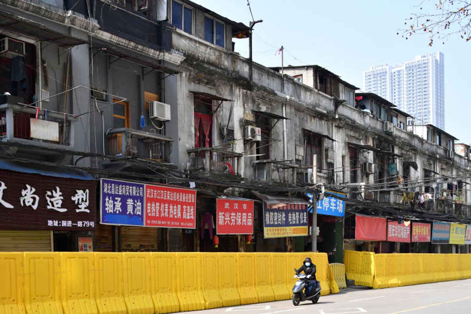 Two Taiwanese Returnees From Hubei Hospitalized