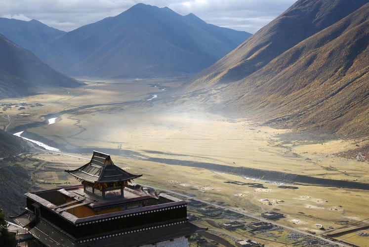 The Geo-strategic Importance Of Tibet: China’s “Palm & Five-Fingers Strategy”
