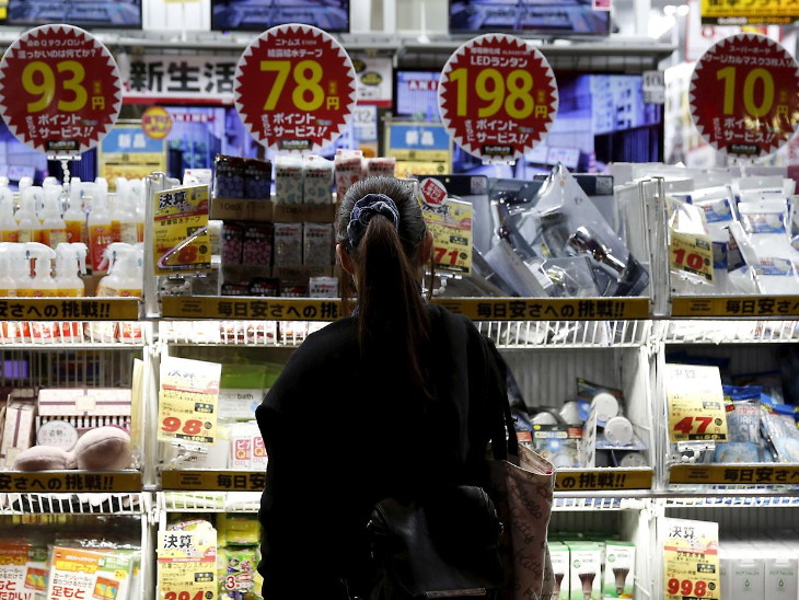 COVID-19 Sees Japanese Spending Nosedive, Job Losses Expected