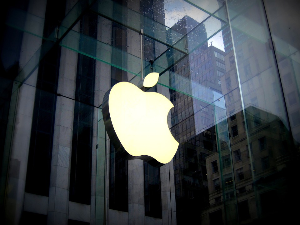 Apple & Hyundai Announce Electric Car Plans – Stock Jumps 20%