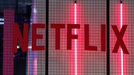 Netflix to make vaccination mandatory for key casts