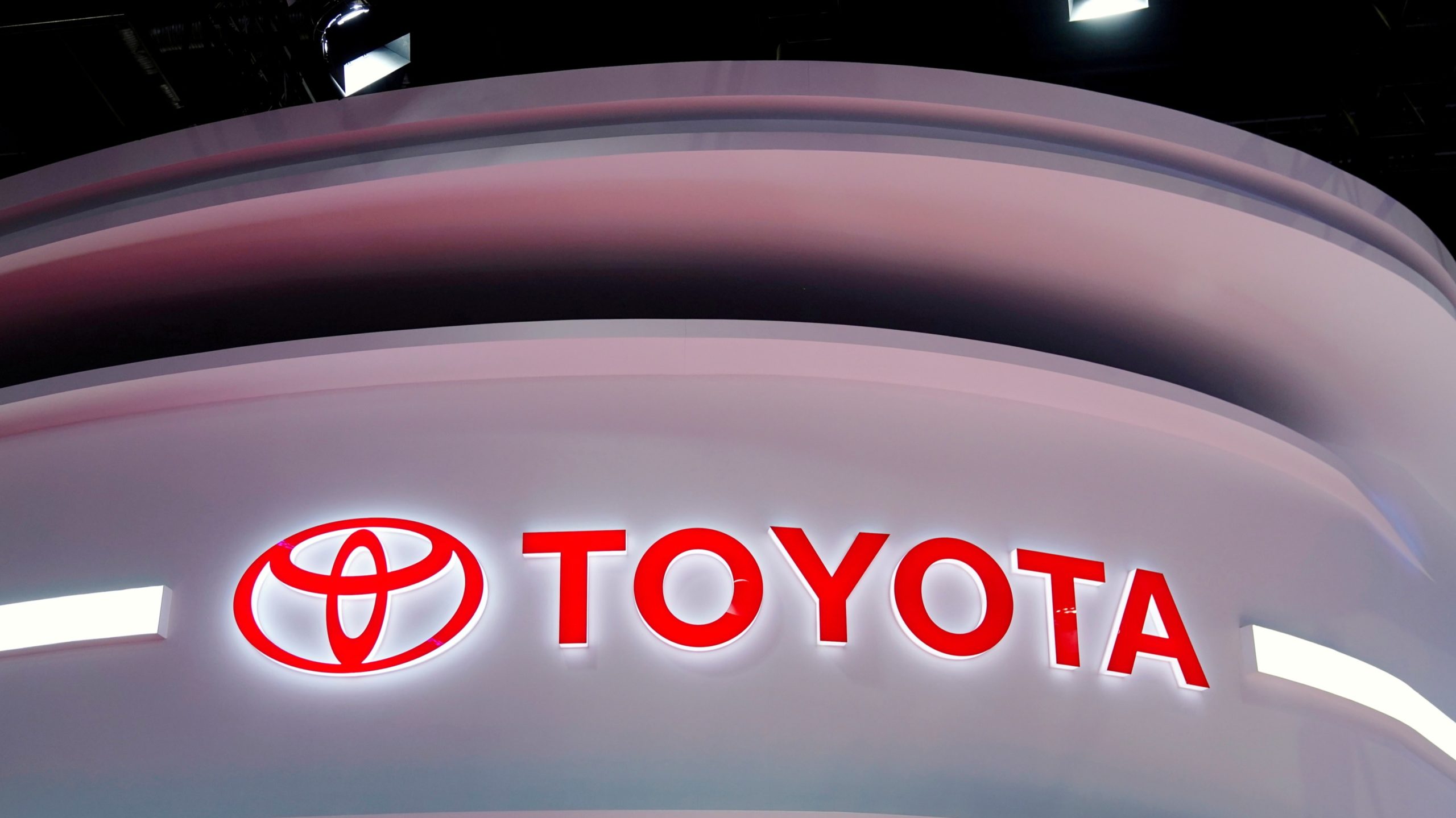 Toyota to expand production stoppages in Japan