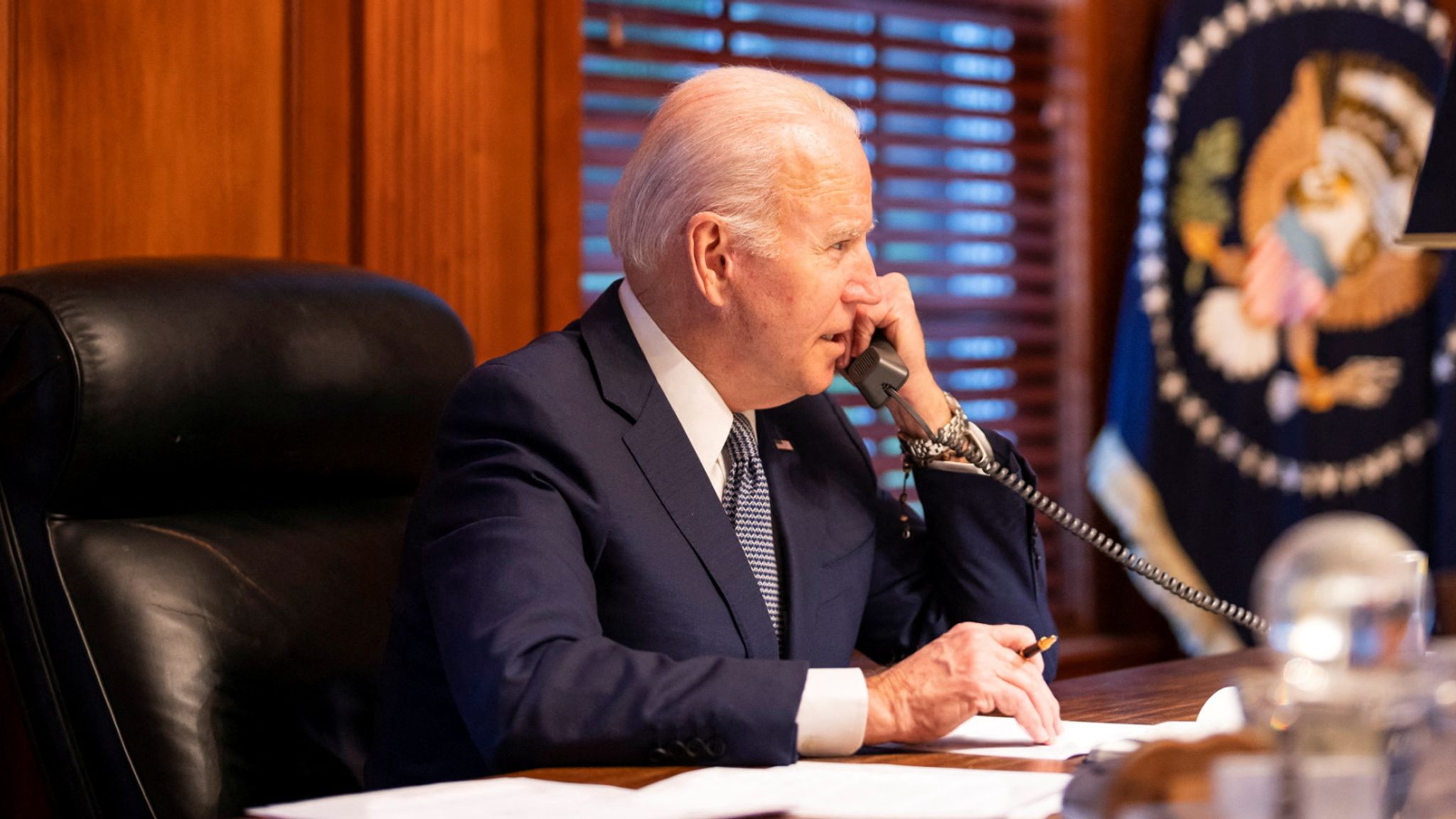 Putin warns Biden on imposing new sanctions over Ukraine