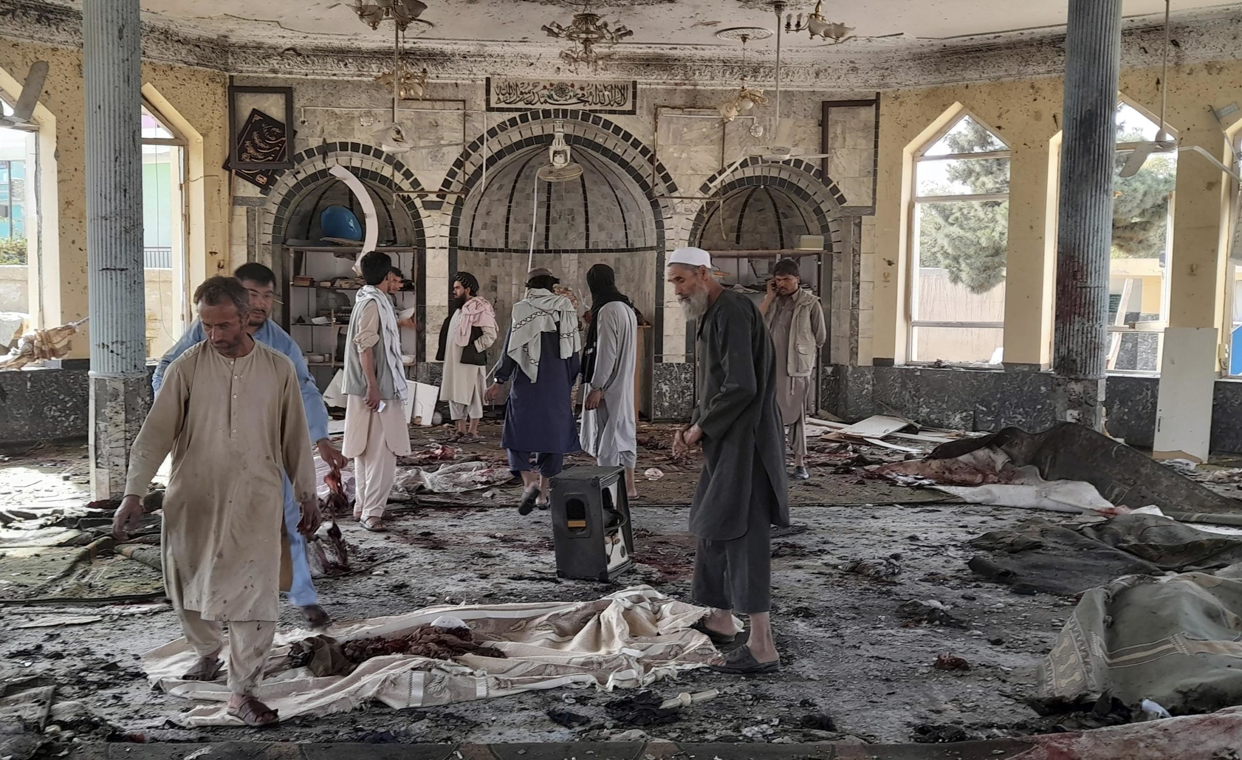 Afghanistan witnesses bomb attack at Sunni mosque in Kunduz