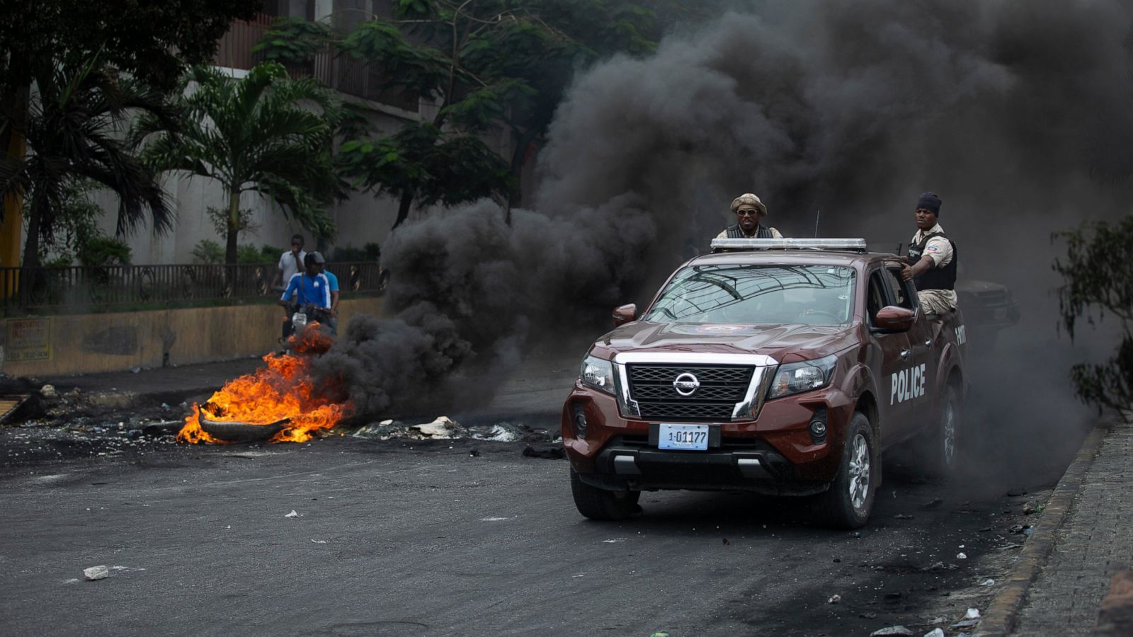 UN bans sales of small arms after Haiti gang violence