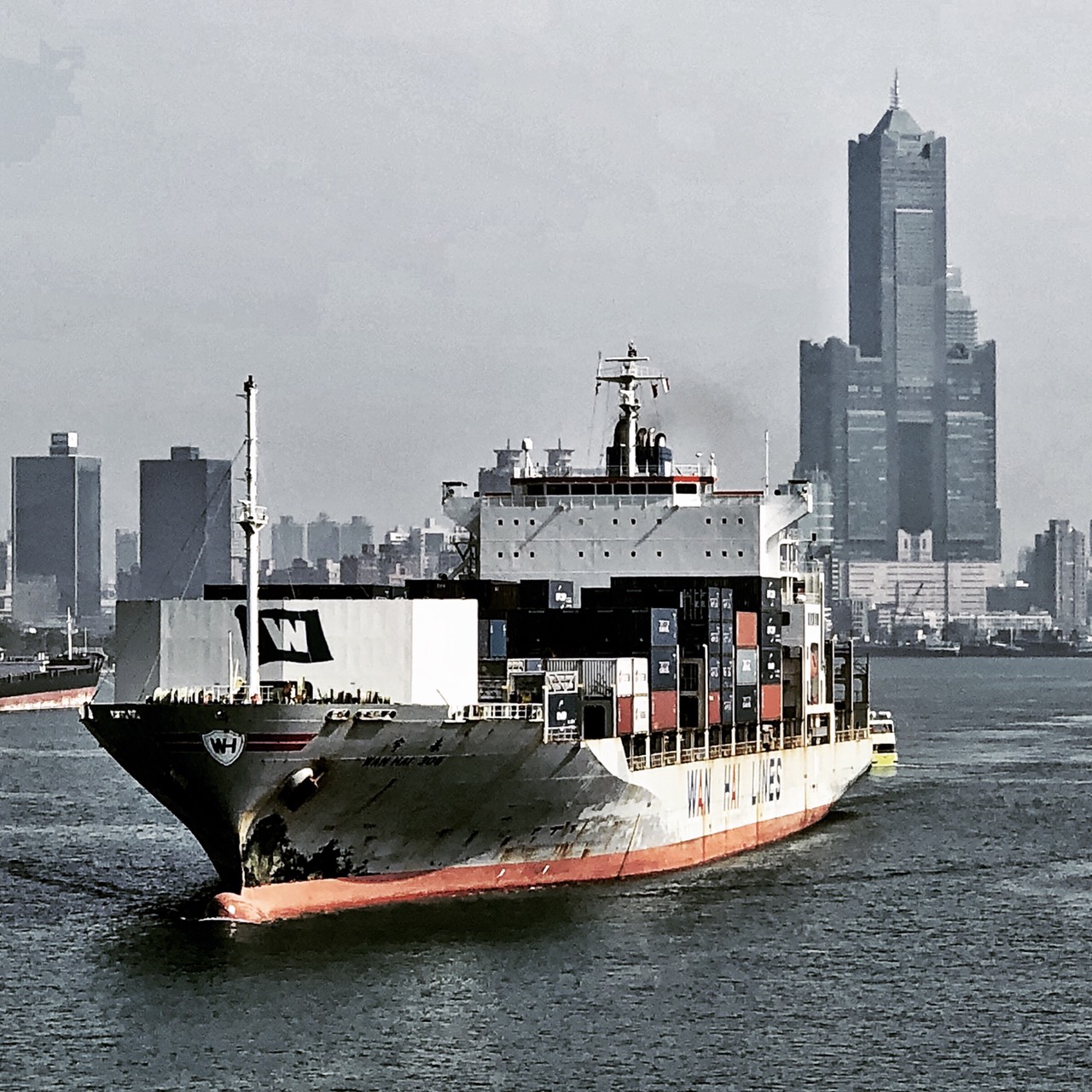 Taiwan Markets Start Friday Down As Exports Plunge