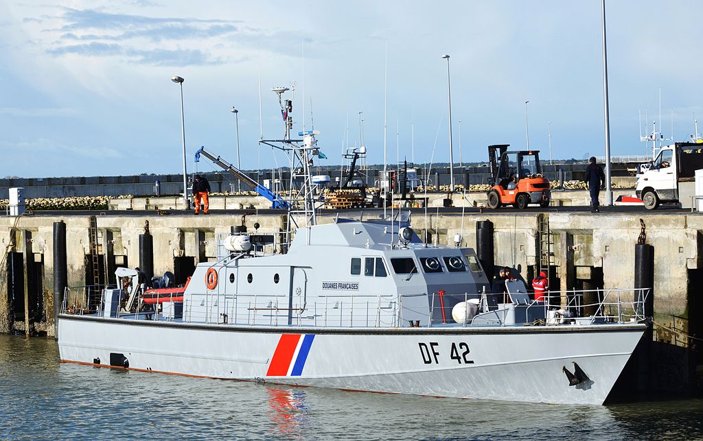 Graffiti Artist Banksy Funds Med Refugee Rescue Boat