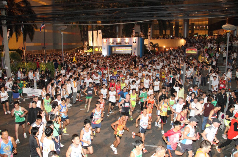 Bangkok Midnight Marathon Reopens to Foreign Runners