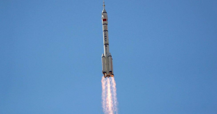 Shenzhou-12 blasts off with crew members to China Space Station