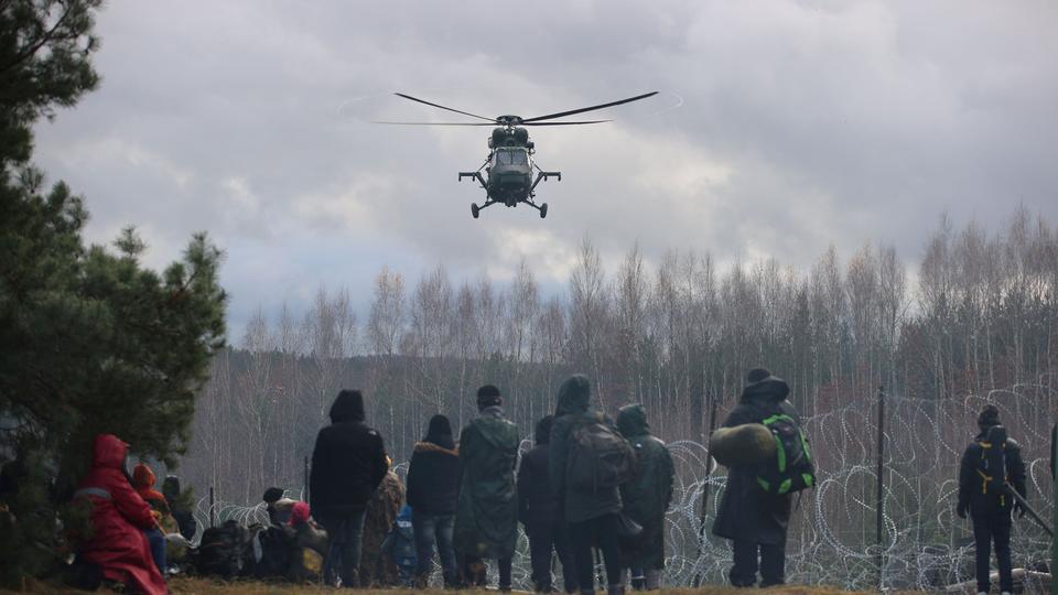 Poland expects armed escalation with Belarus at border