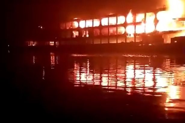 30 killed and 100 injured in Bangladesh ferry fire