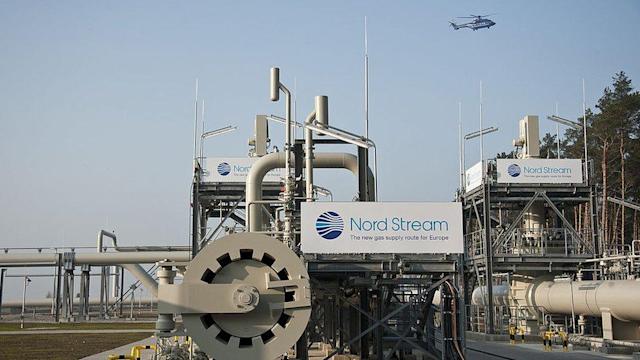 Putin threatens to cut gas supplies if Russian oil ban proceeds