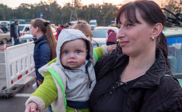 Citizens of Zaporizhzhia leave after the annexation