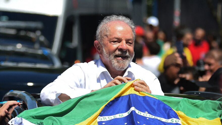 Lula beats Bolsonaro in a thrilling election