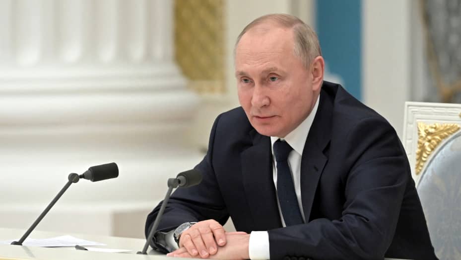Pressure on Vladimir Putin is growing owing to war