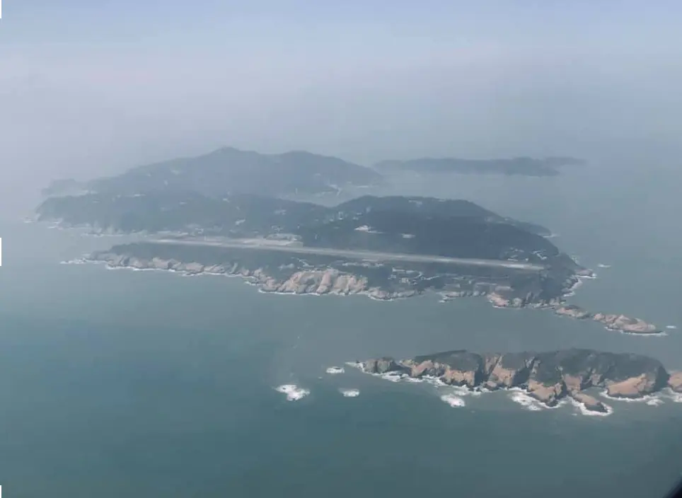 Taiwan detains a Chinese man who allegedly swam for 10 hours to ‘seek freedom’
