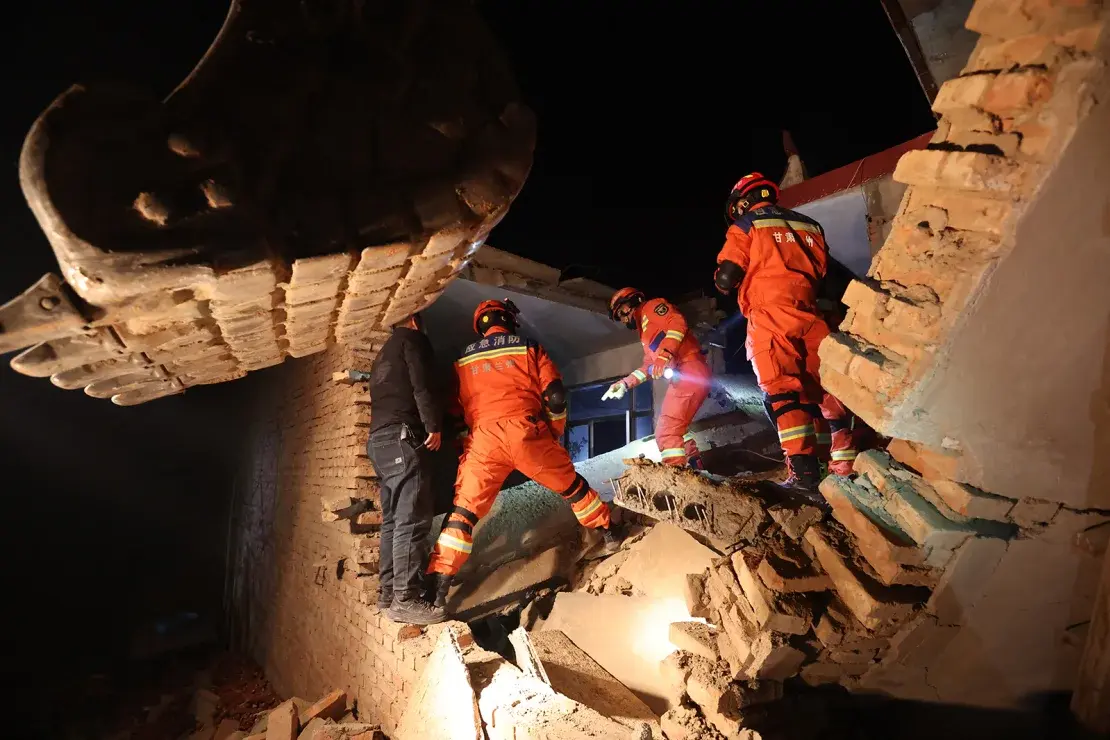 China faces its deadliest earthquake in nearly a decade killing more than 100 people
