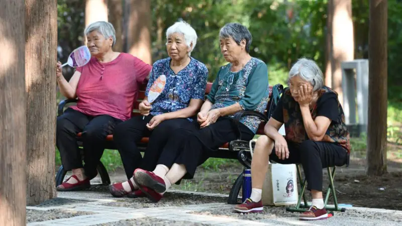 China to gradually raise retirement age amidst aging population concerns